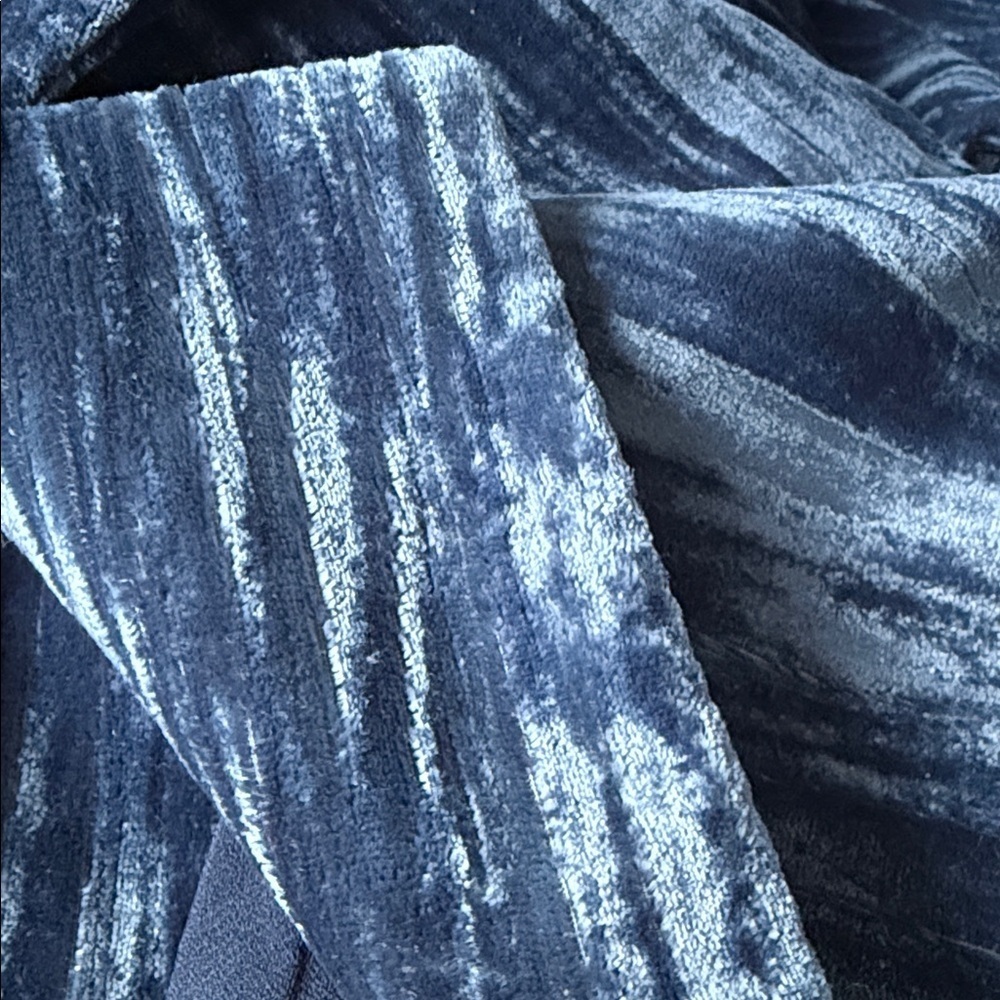 TOPSHOP Crinkle Velvet Jacket - Picture 11 of 13